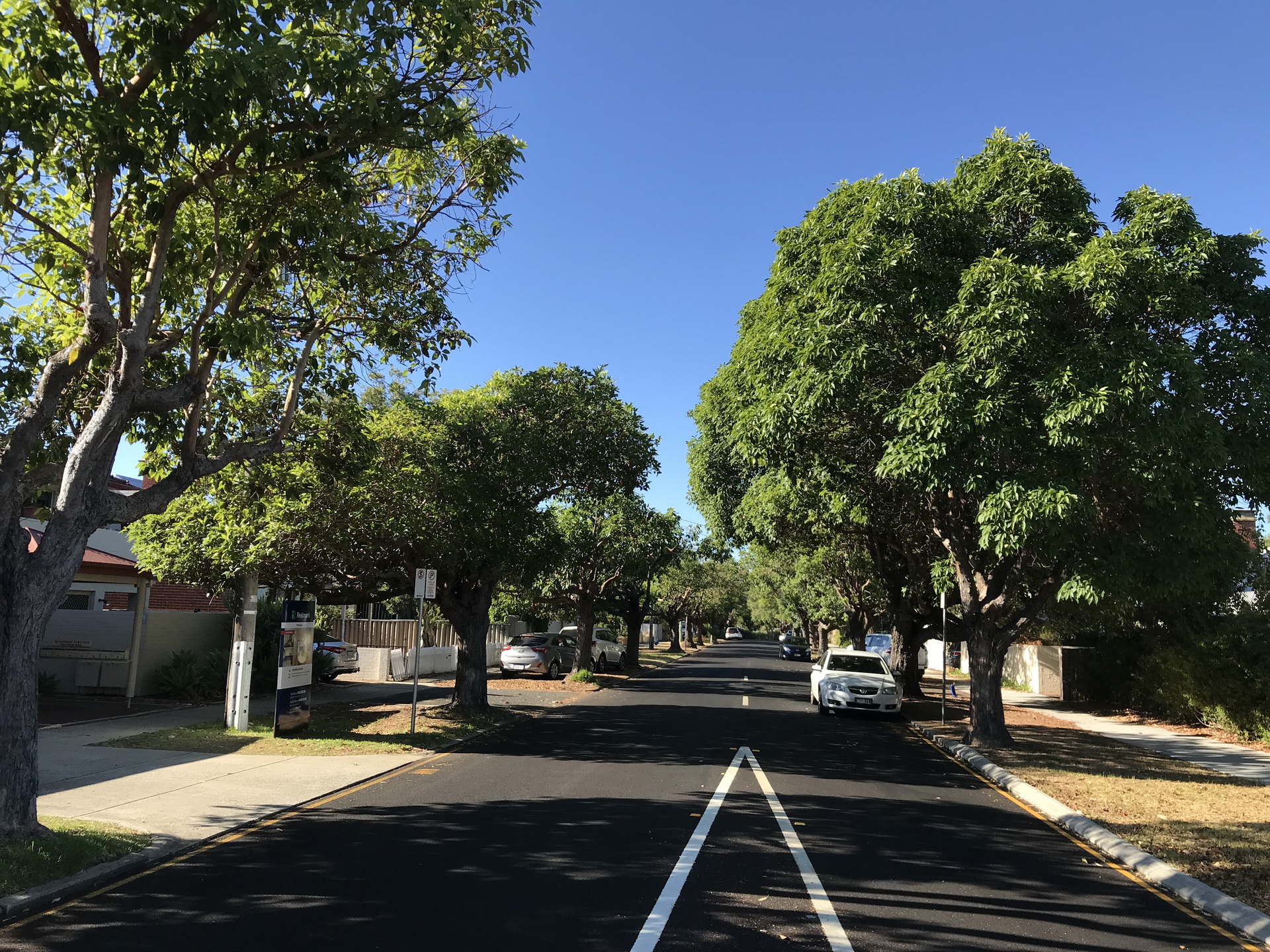 ����� ������� � ����� (���������) The rich living by the sea Perth Australia